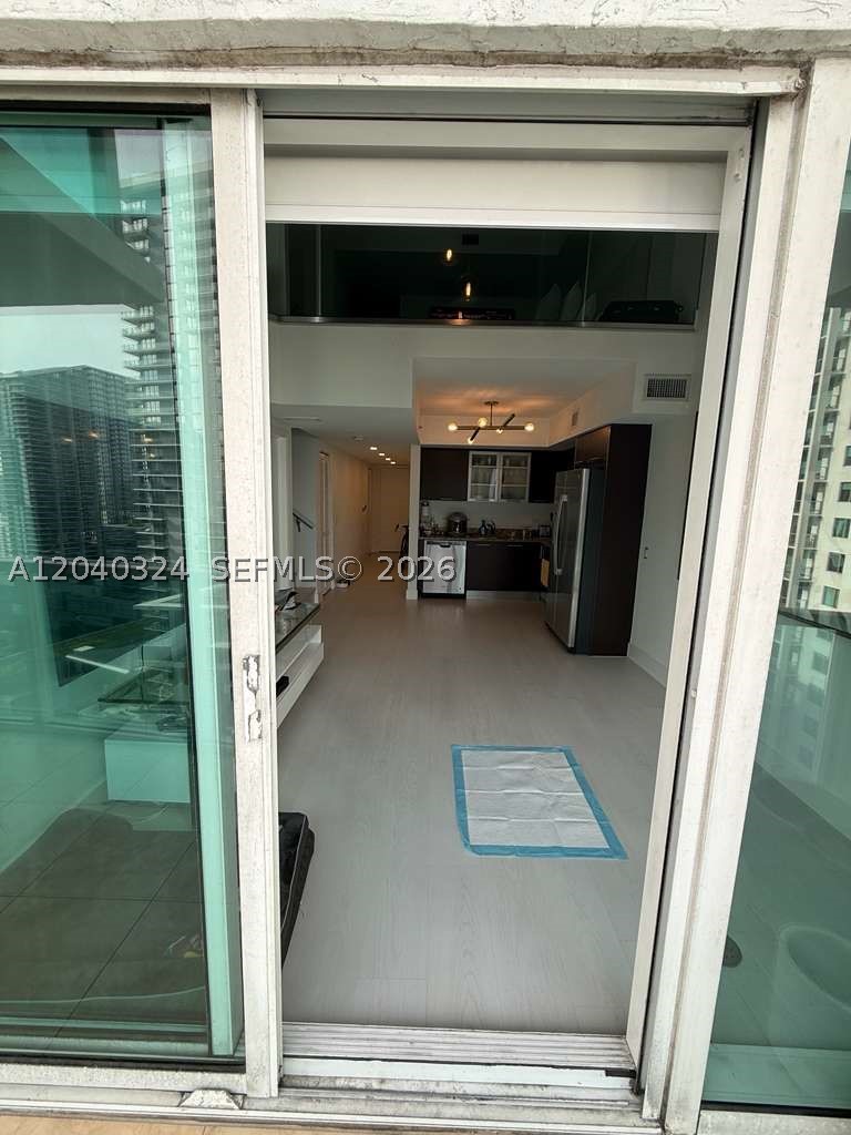 41 SE 5th St #1708, Miami FL 33131