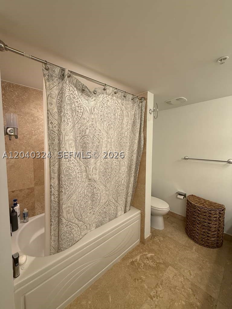 41 SE 5th St #1708, Miami FL 33131