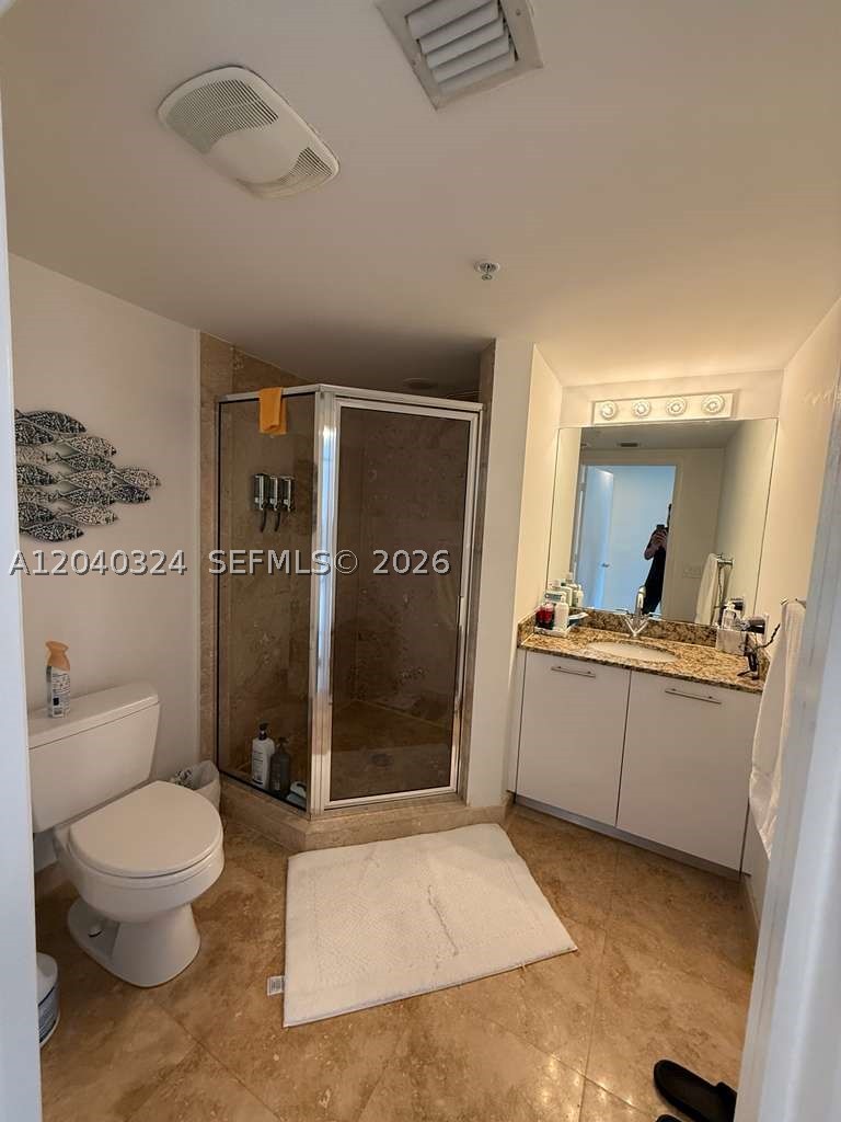 41 SE 5th St #1708, Miami FL 33131