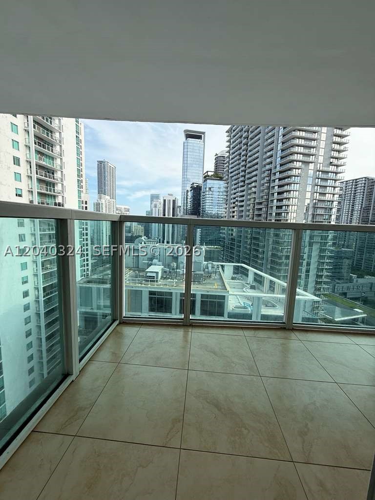 41 SE 5th St #1708, Miami FL 33131