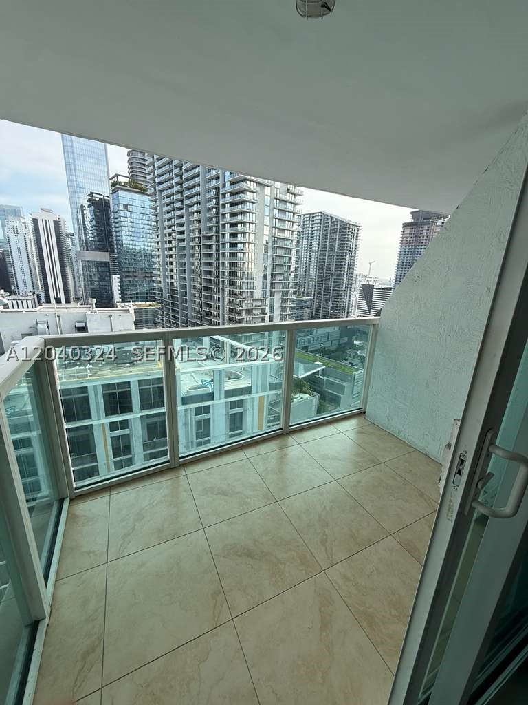 41 SE 5th St #1708, Miami FL 33131