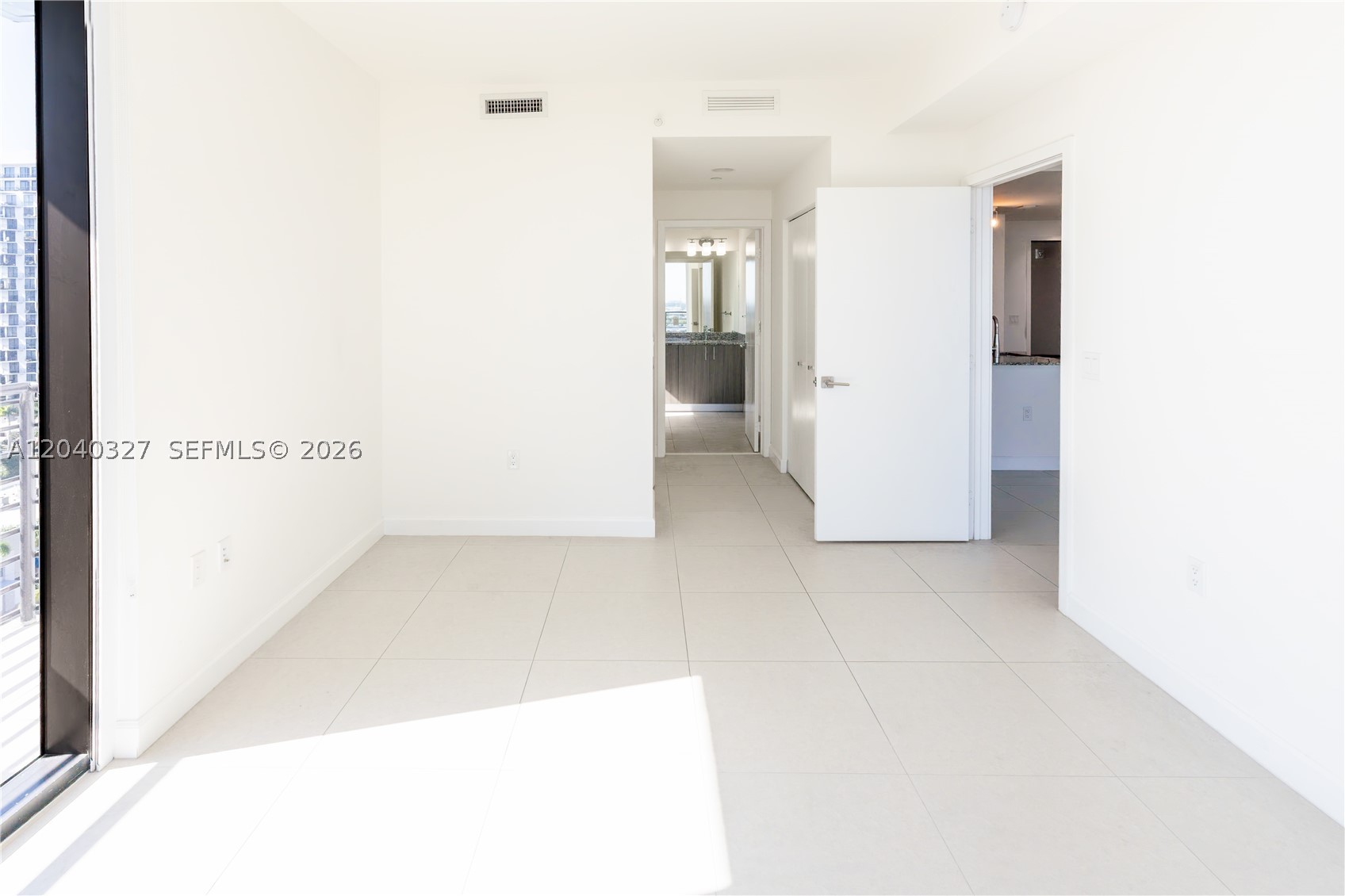 5350 NW 84th Ave #1001, Doral FL 33166
