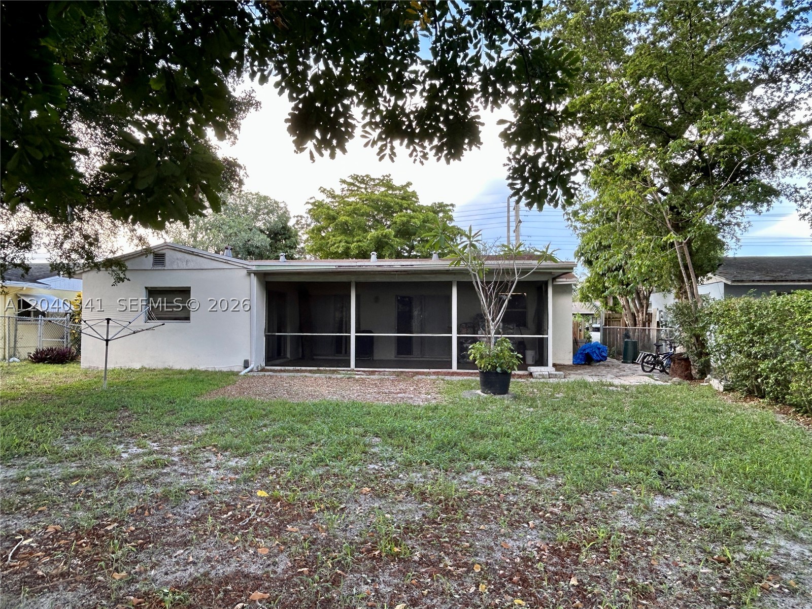 7262 SW 1st St, Margate FL 33068
