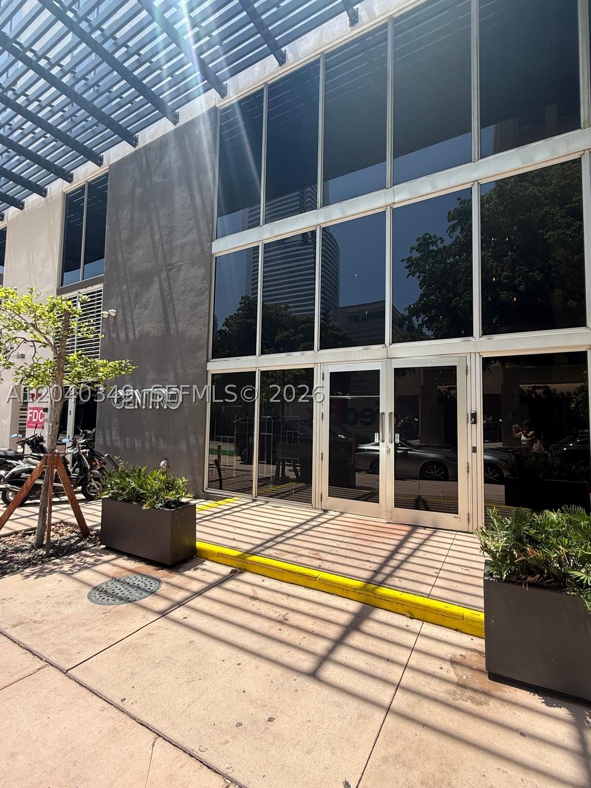 151 SE 1st St #405, Miami FL 33131