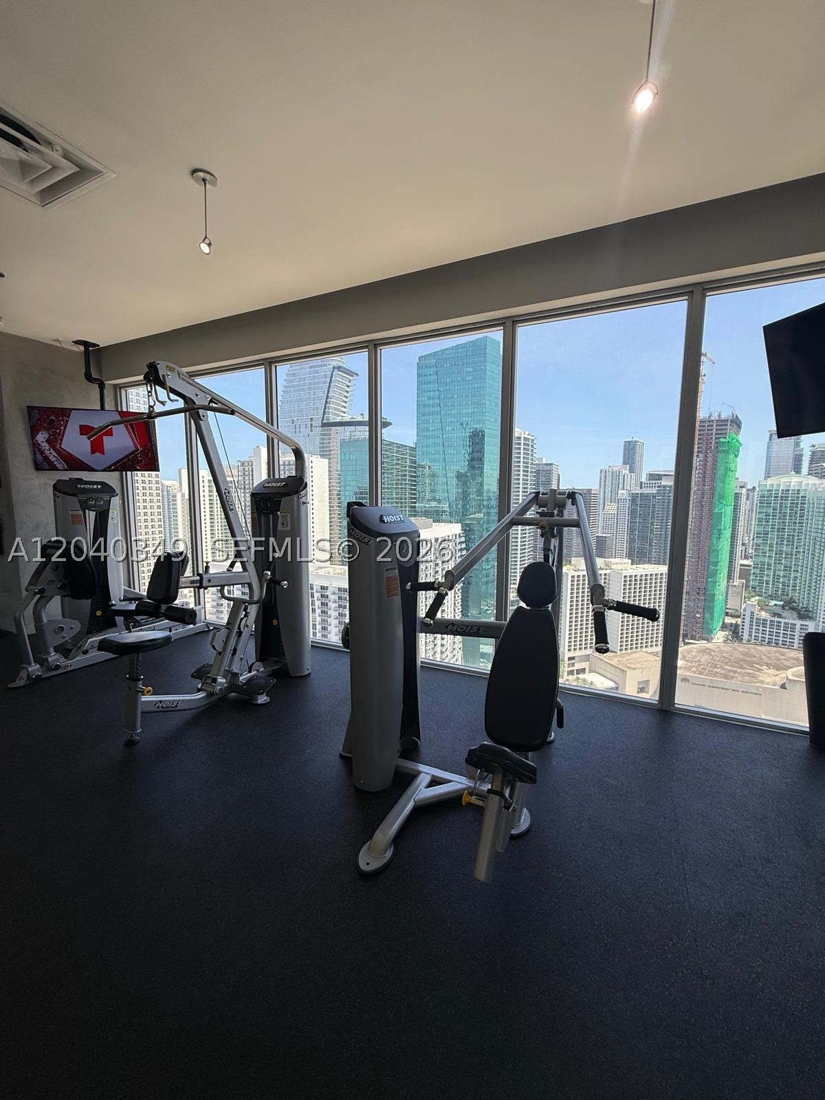 151 SE 1st St #405, Miami FL 33131