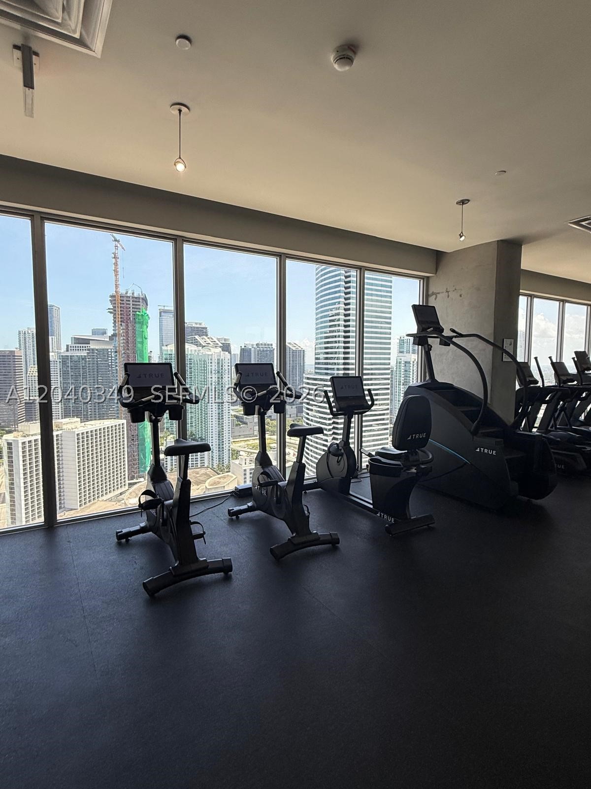 151 SE 1st St #405, Miami FL 33131