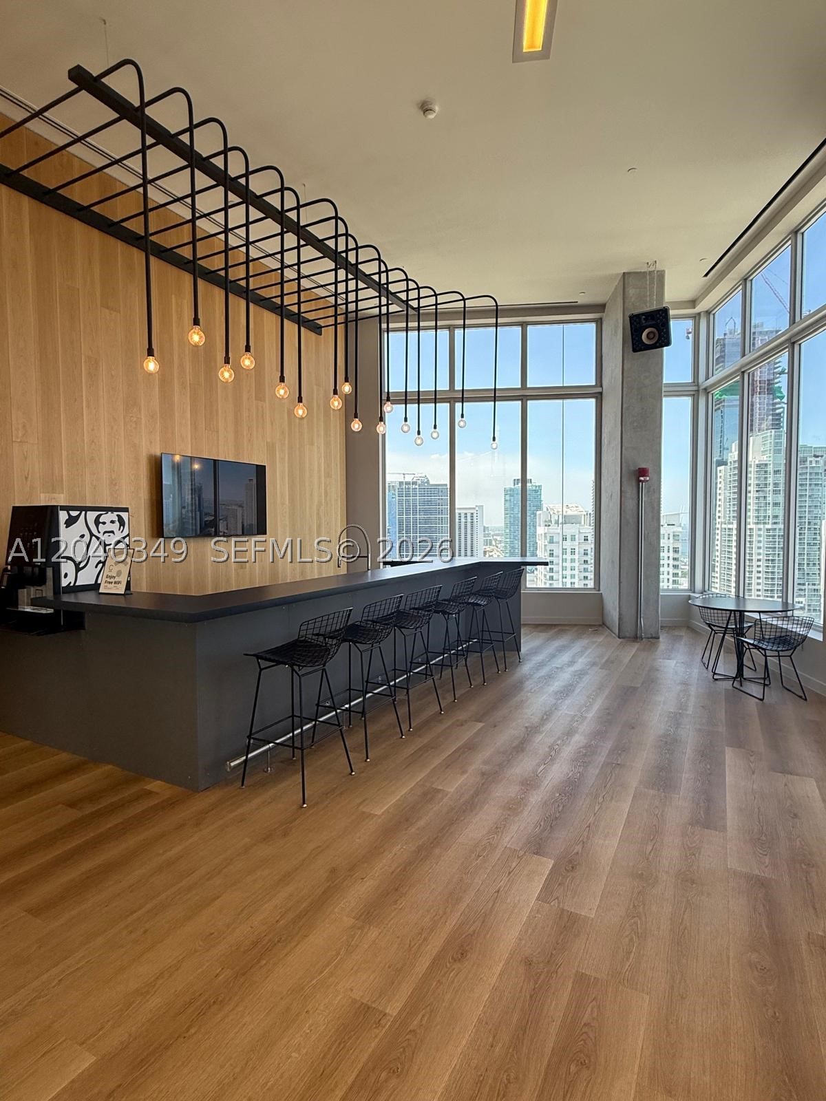 151 SE 1st St #405, Miami FL 33131