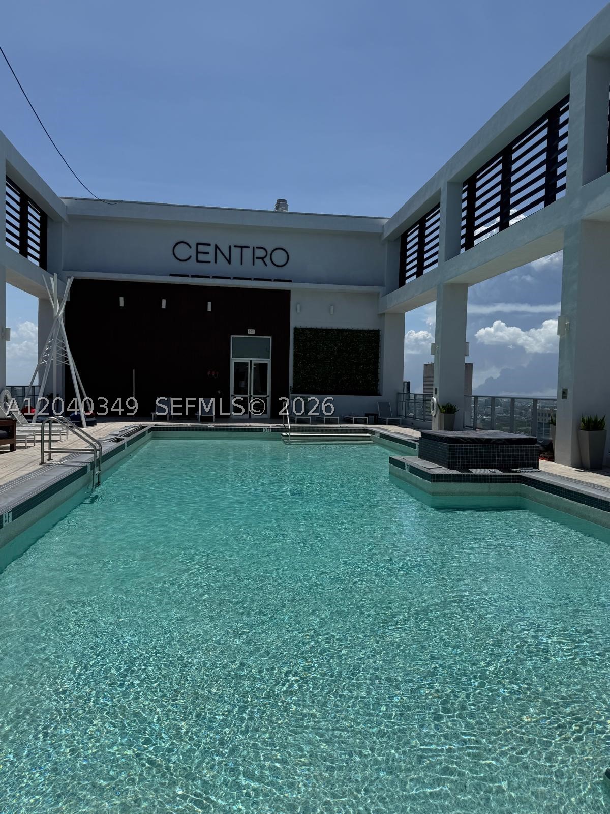 151 SE 1st St #405, Miami FL 33131