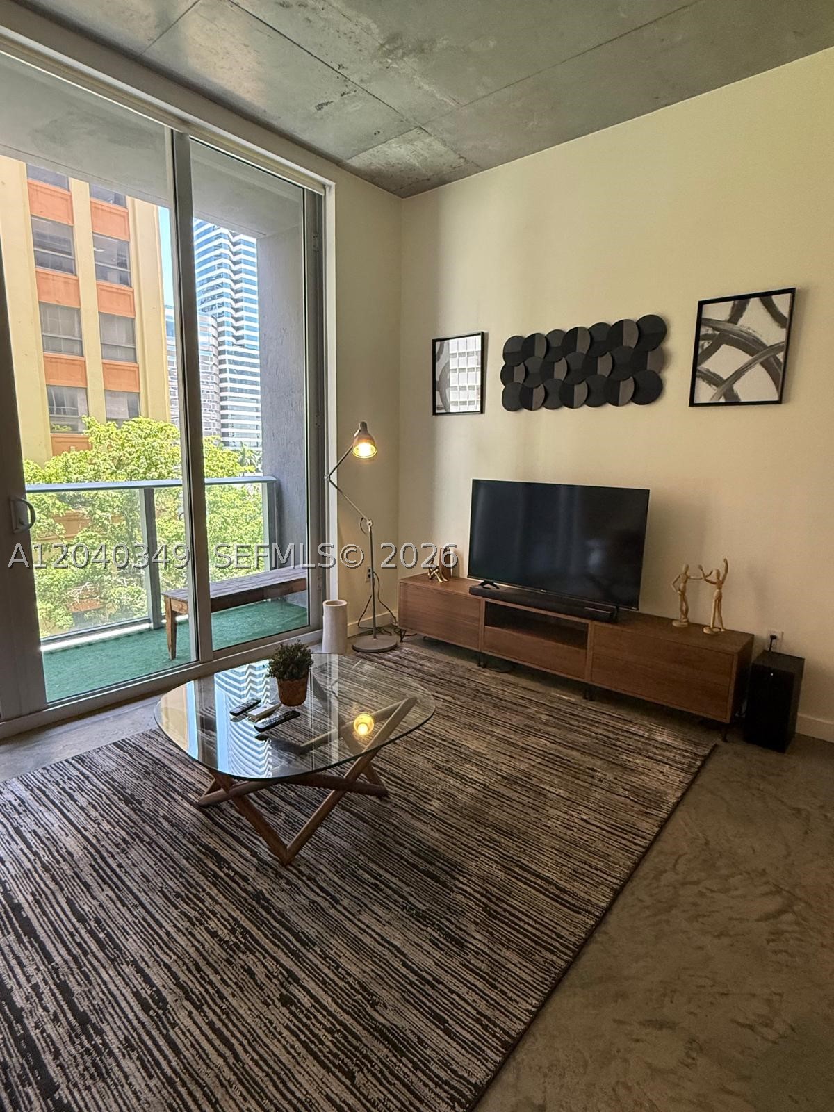 151 SE 1st St #405, Miami FL 33131