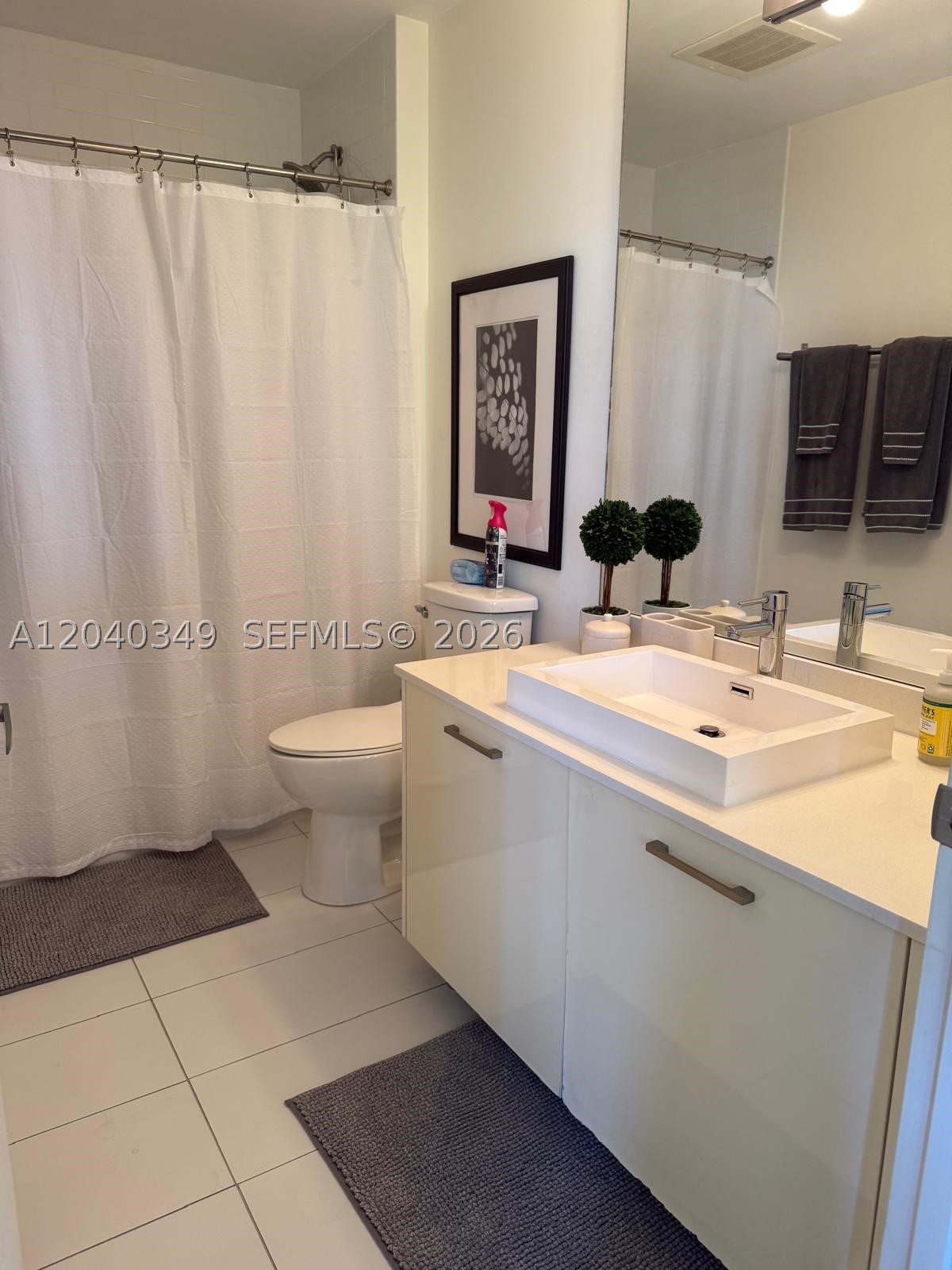 151 SE 1st St #405, Miami FL 33131
