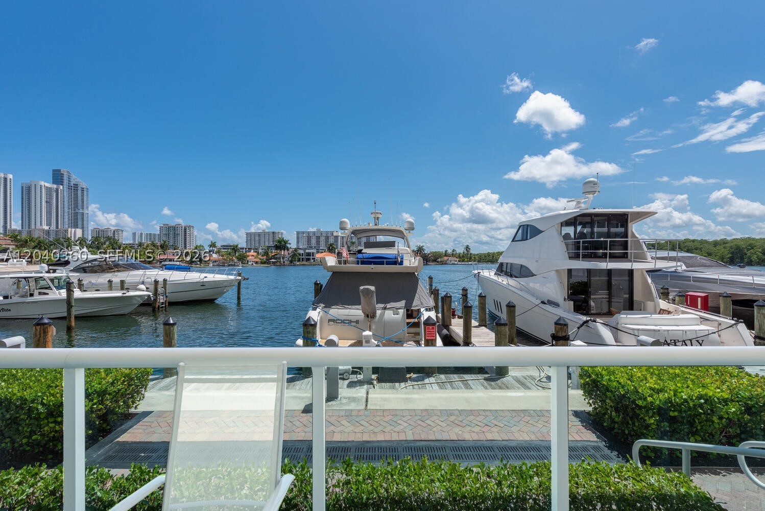400 Sunny Isles Blvd #104, Sunny Isles Beach FL 33160