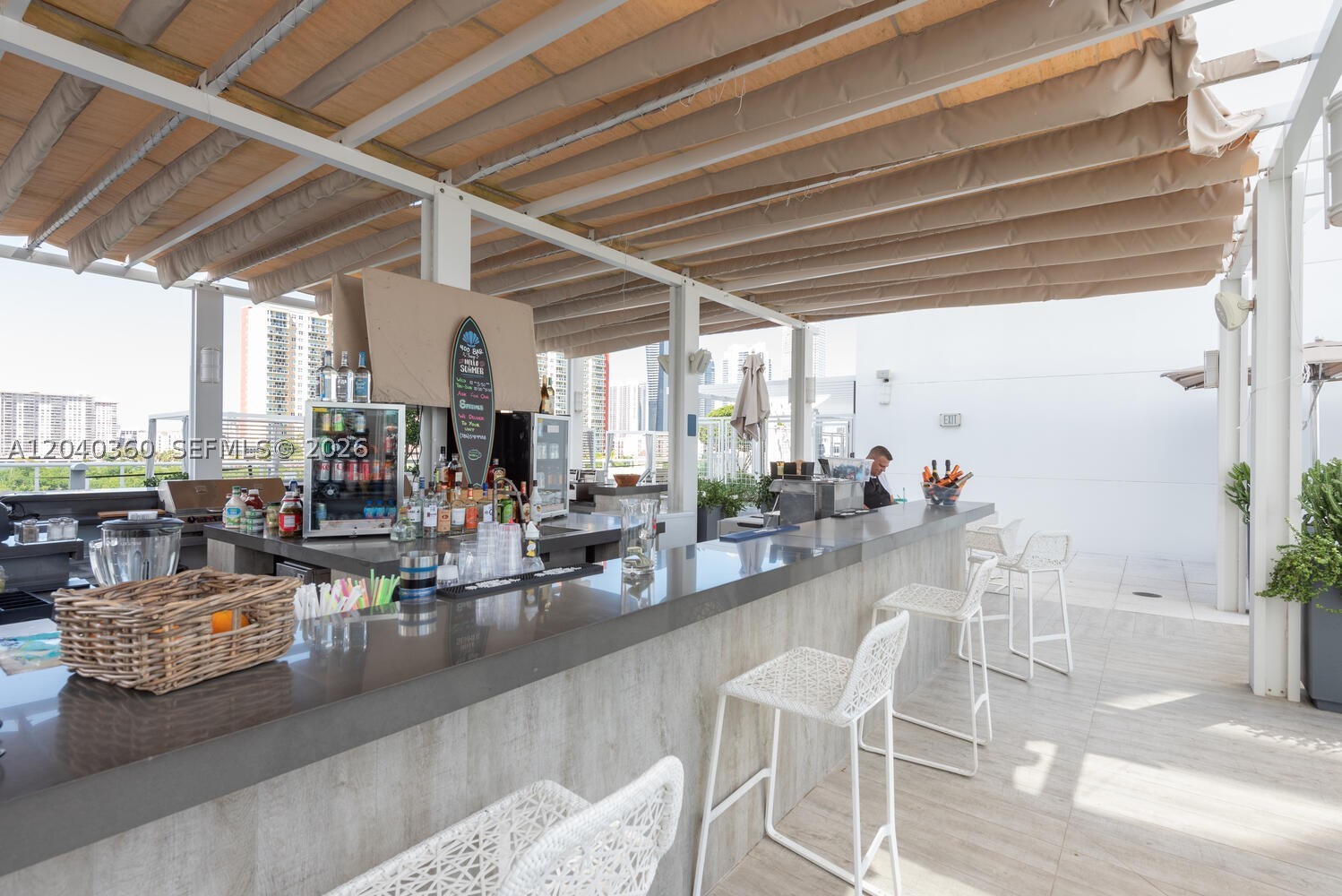 400 Sunny Isles Blvd #104, Sunny Isles Beach FL 33160
