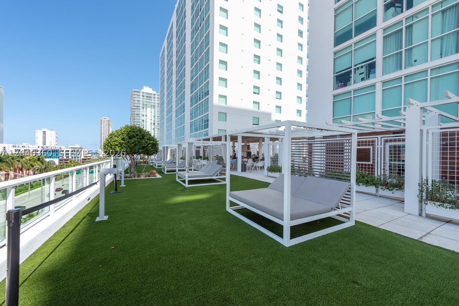 400 Sunny Isles Blvd #104, Sunny Isles Beach FL 33160
