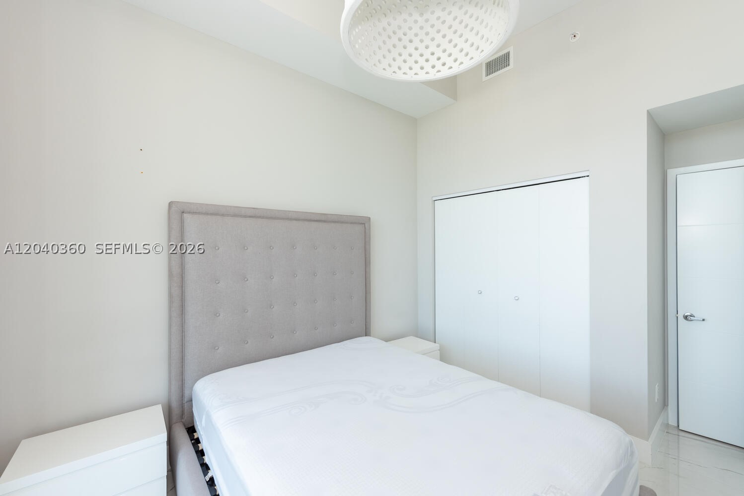 400 Sunny Isles Blvd #104, Sunny Isles Beach FL 33160