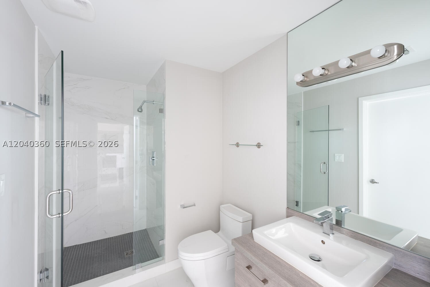400 Sunny Isles Blvd #104, Sunny Isles Beach FL 33160