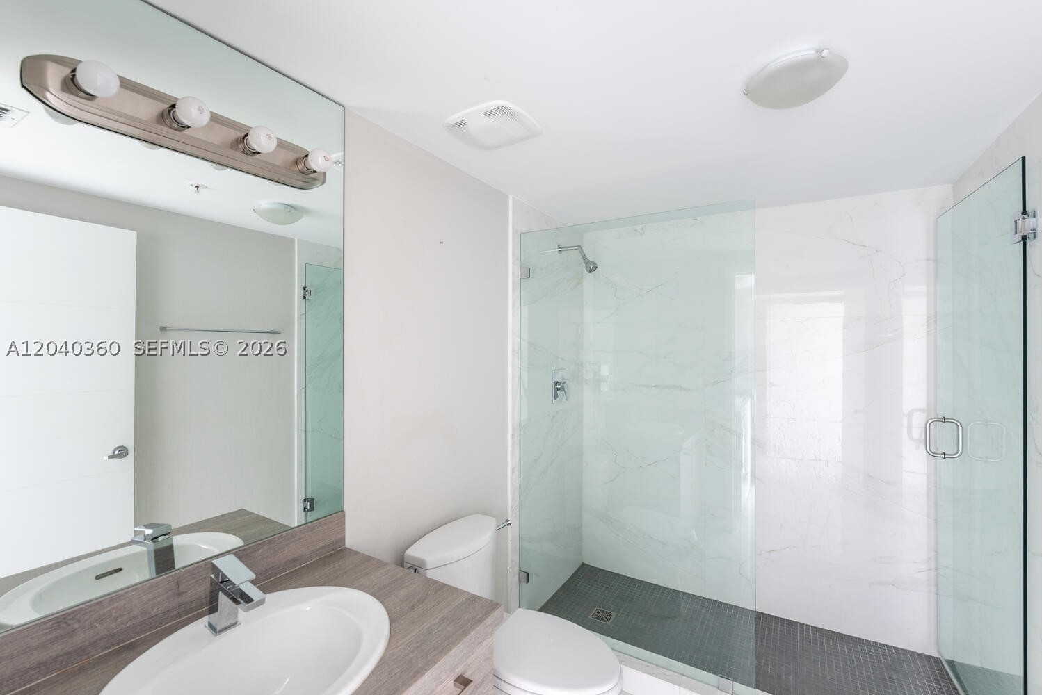 400 Sunny Isles Blvd #104, Sunny Isles Beach FL 33160