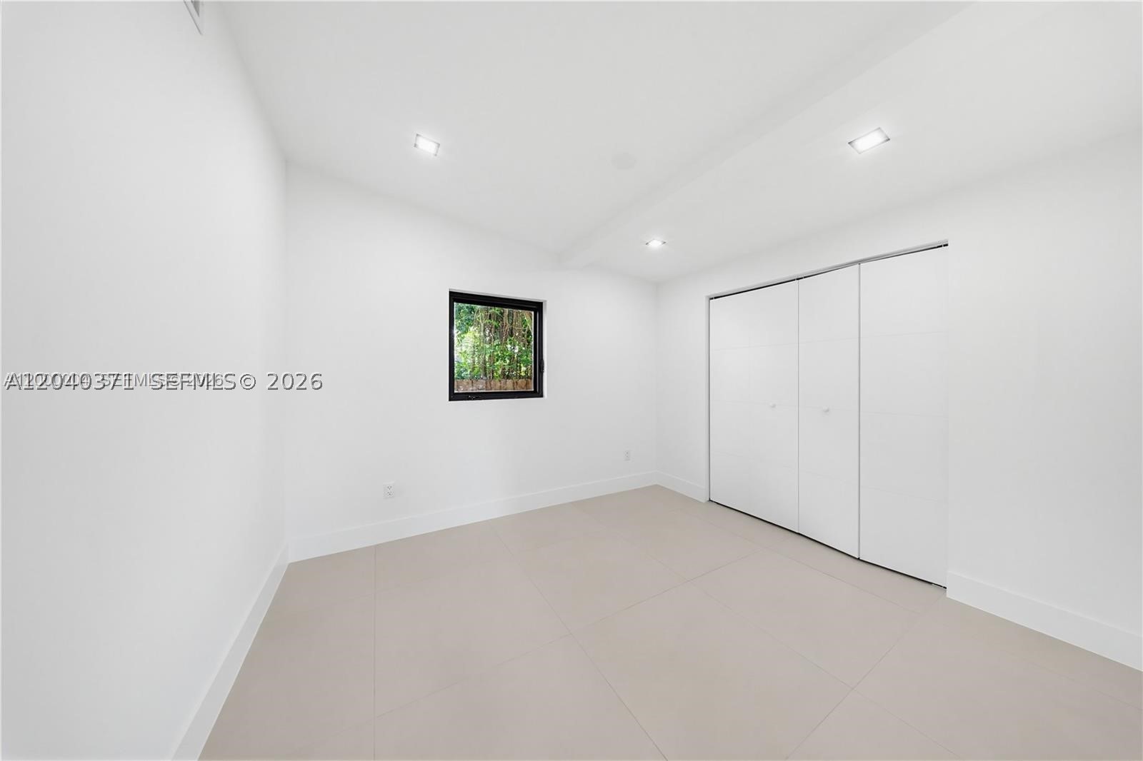 1021 NW 48th St, Miami FL 33127