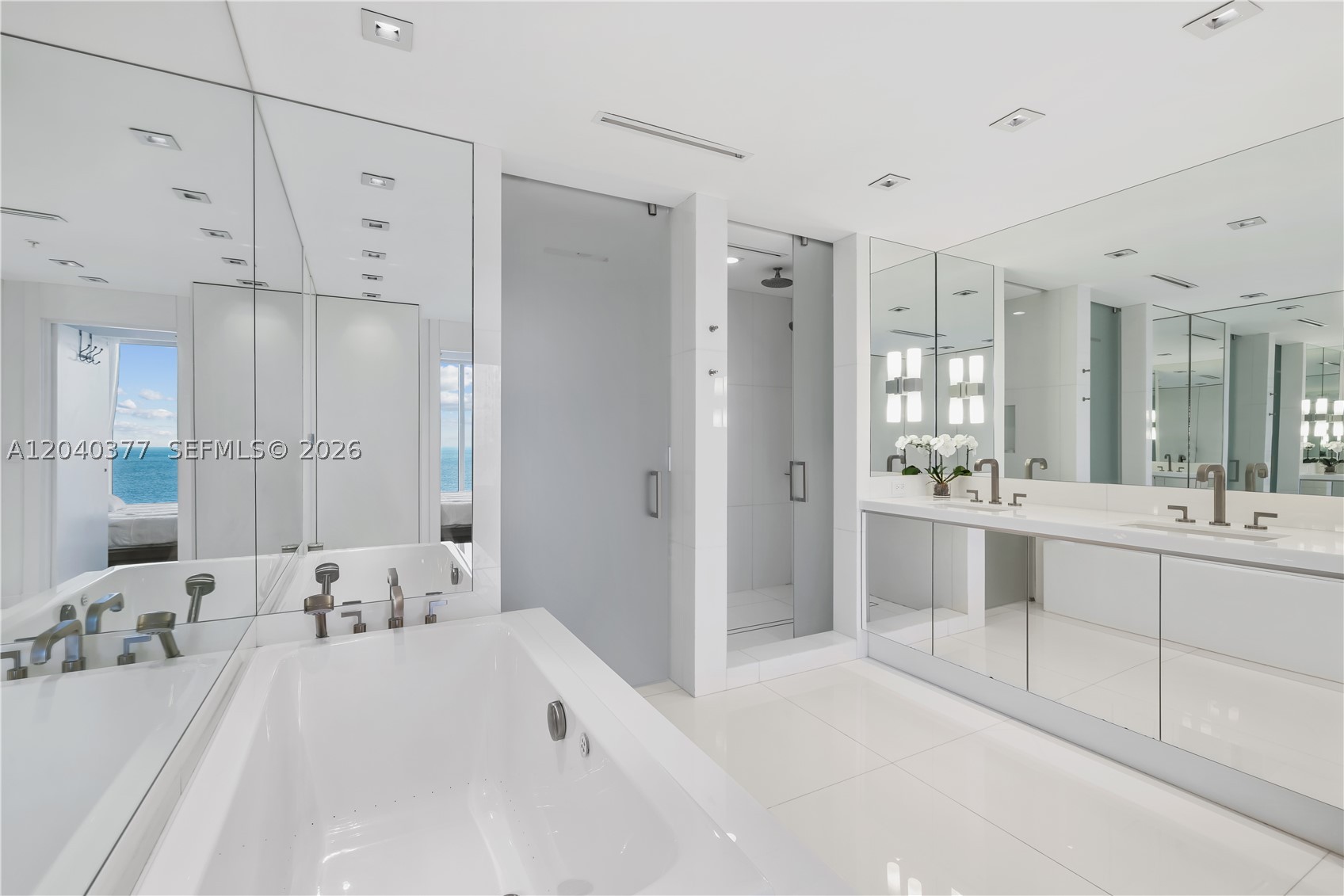 6899 Collins Ave #2208, Miami Beach FL 33141