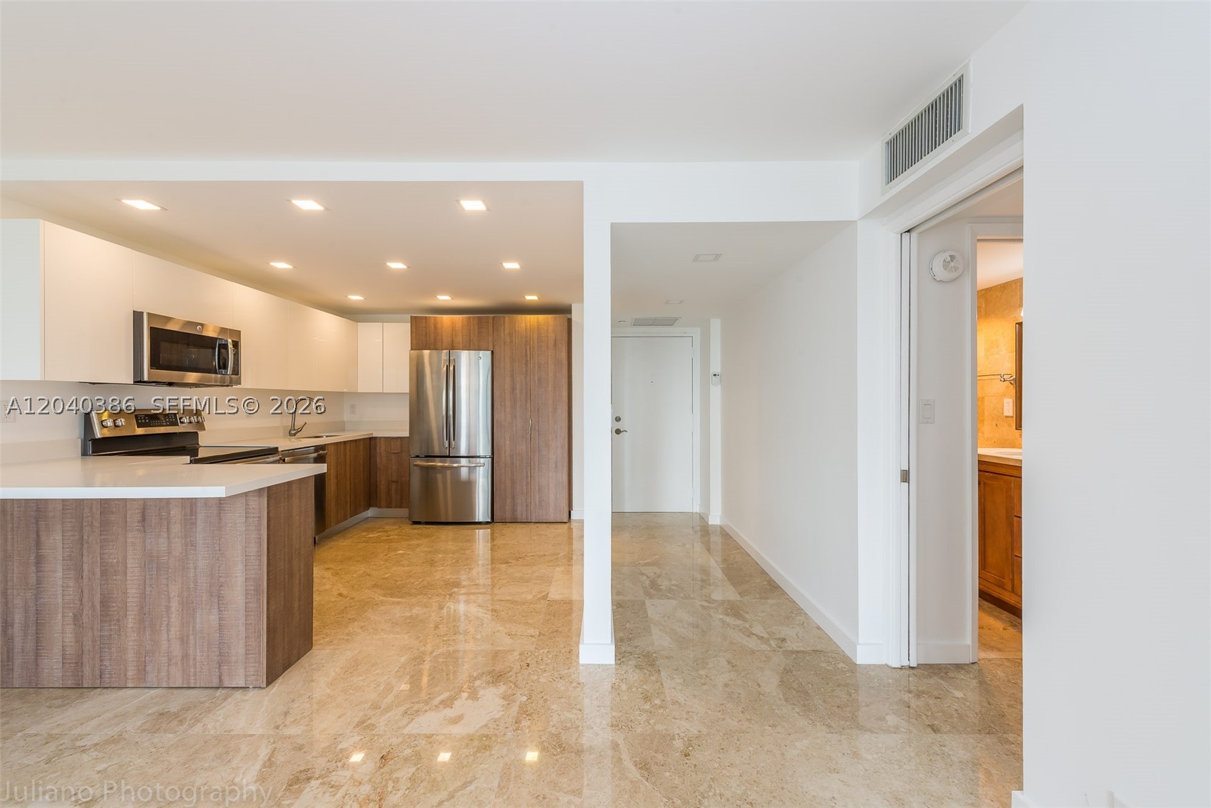 1901 Brickell Ave #B912, Miami FL 33129