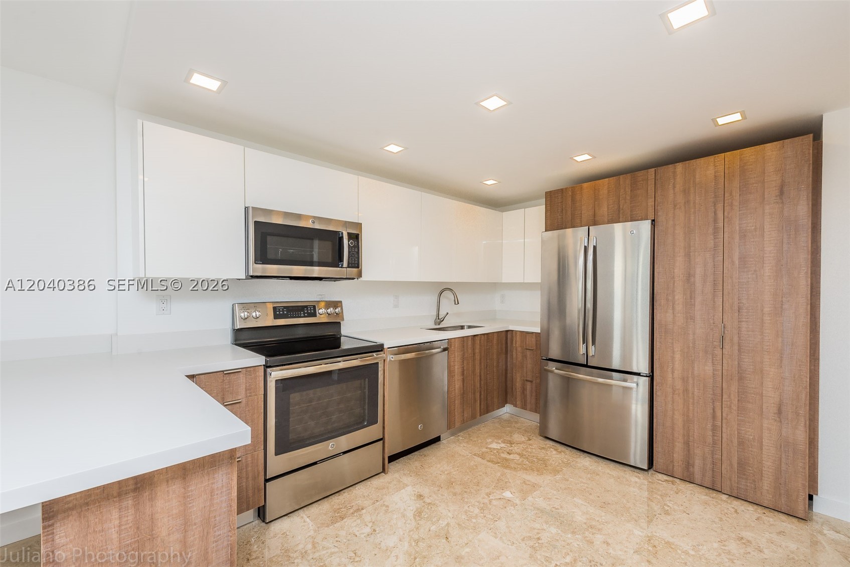 1901 Brickell Ave #B912, Miami FL 33129