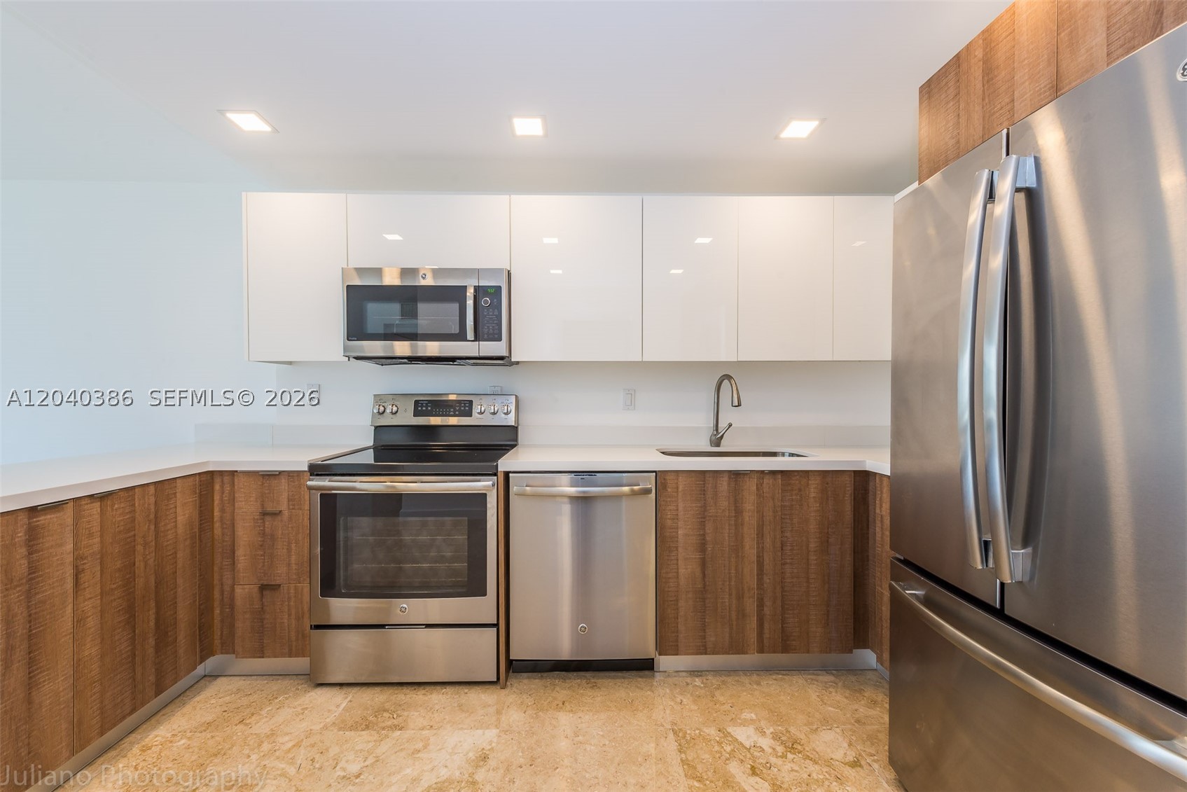 1901 Brickell Ave #B912, Miami FL 33129