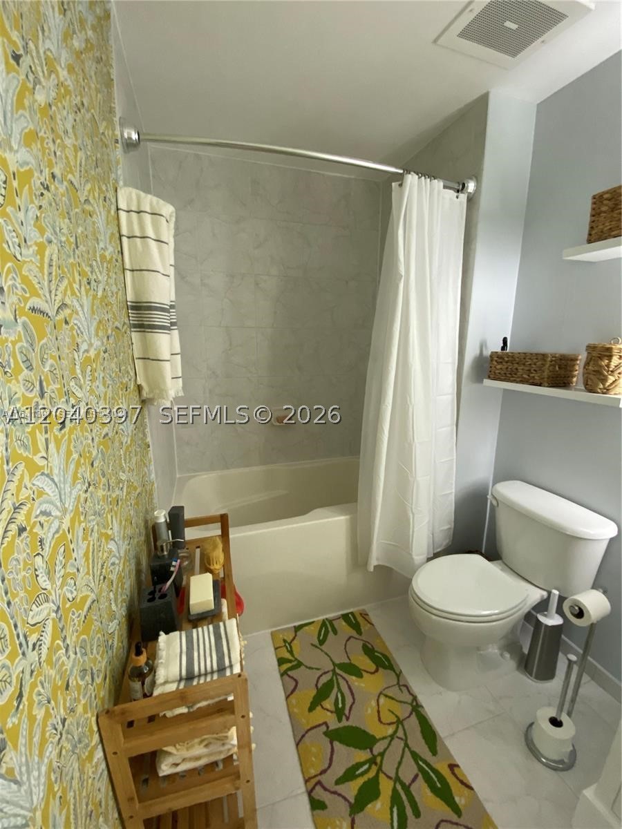 133 NE 2nd Ave #915, Miami FL 33132