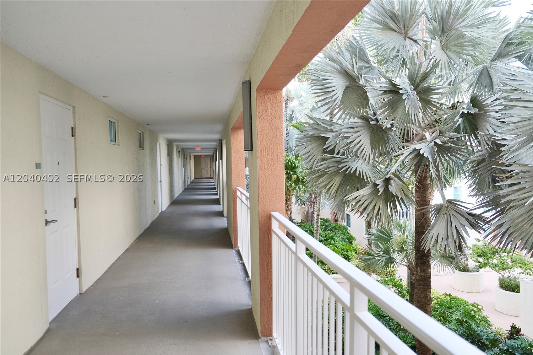 7275 SW 90th St #C409, Miami FL 33156