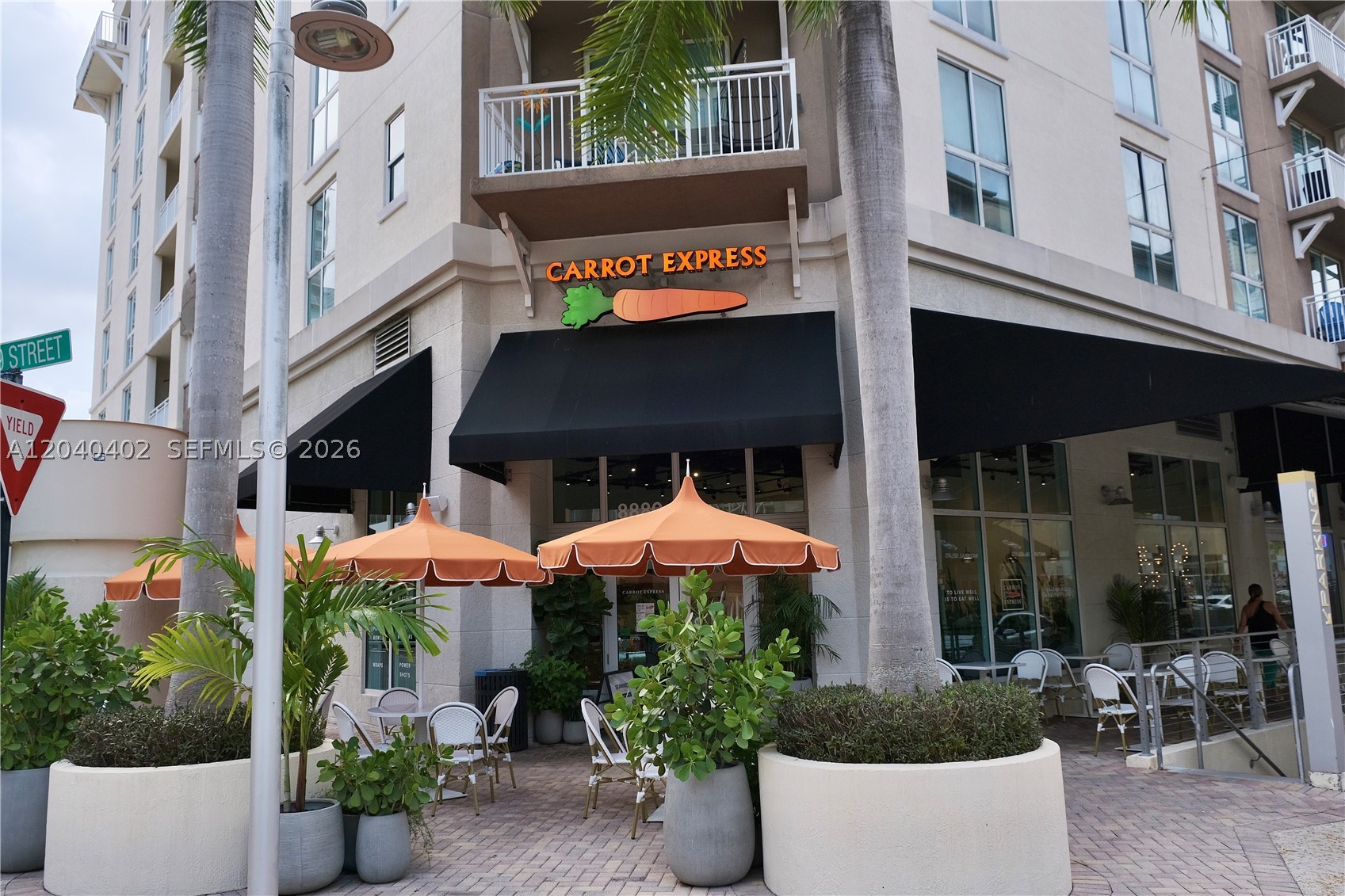 7275 SW 90th St #C409, Miami FL 33156