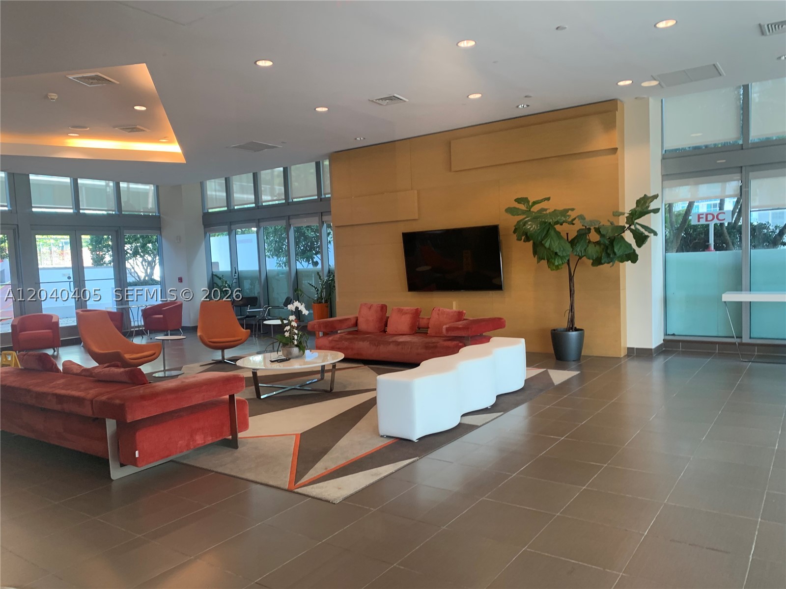 79 SW 12th St #2703-S, Miami FL 33130