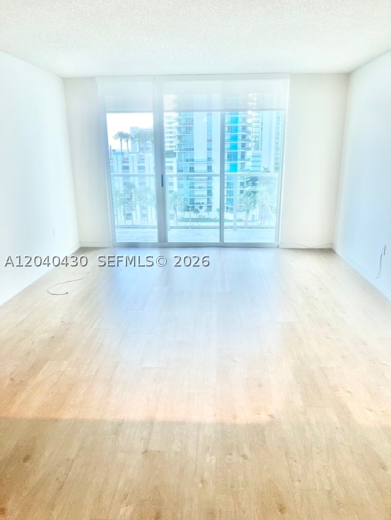 1155 BRICKELL BAY DR #807, Miami FL 33131