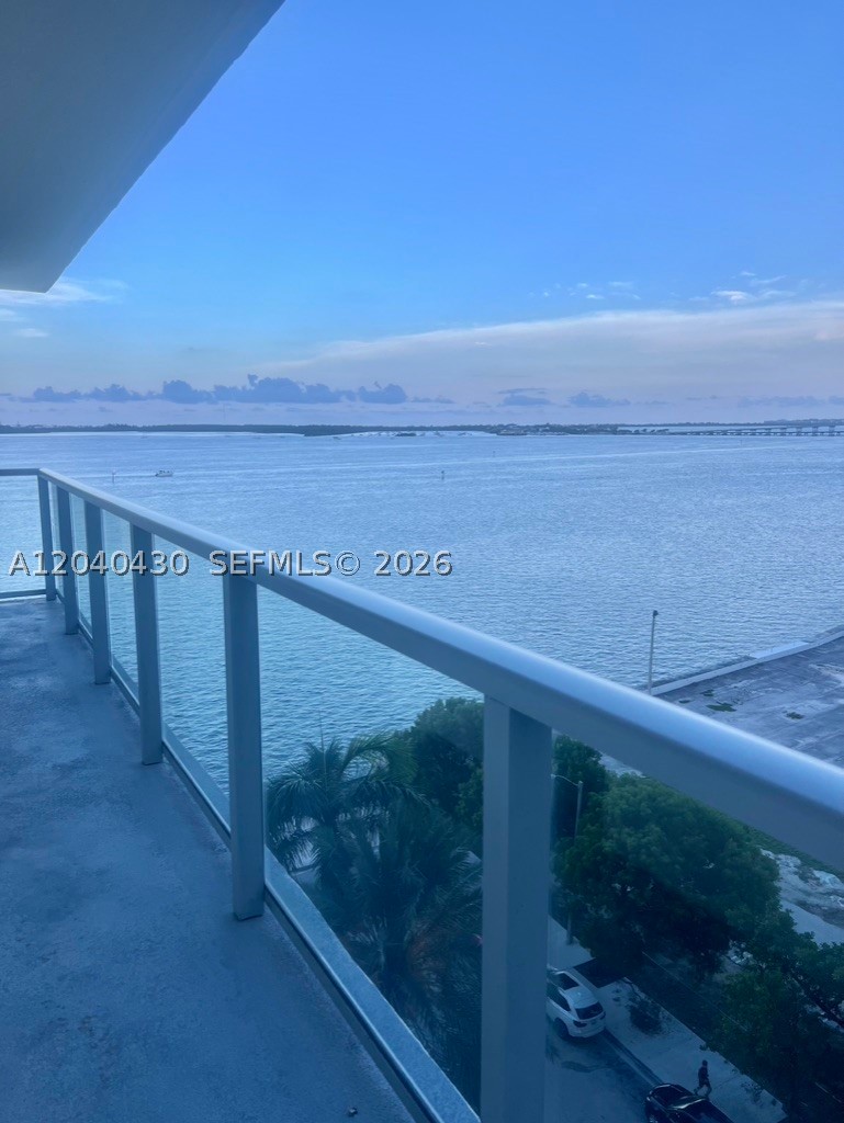 1155 BRICKELL BAY DR #807, Miami FL 33131