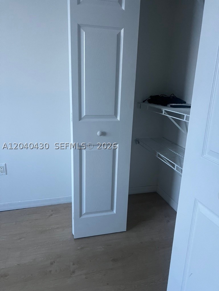 1155 BRICKELL BAY DR #807, Miami FL 33131