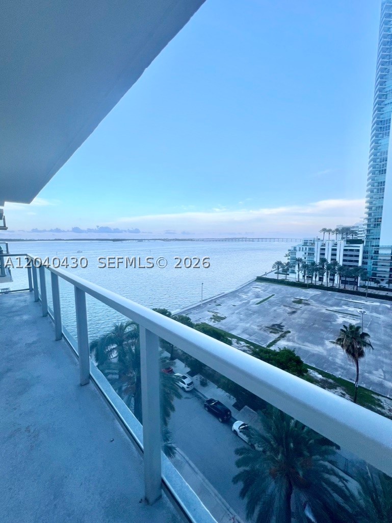 1155 BRICKELL BAY DR #807, Miami FL 33131