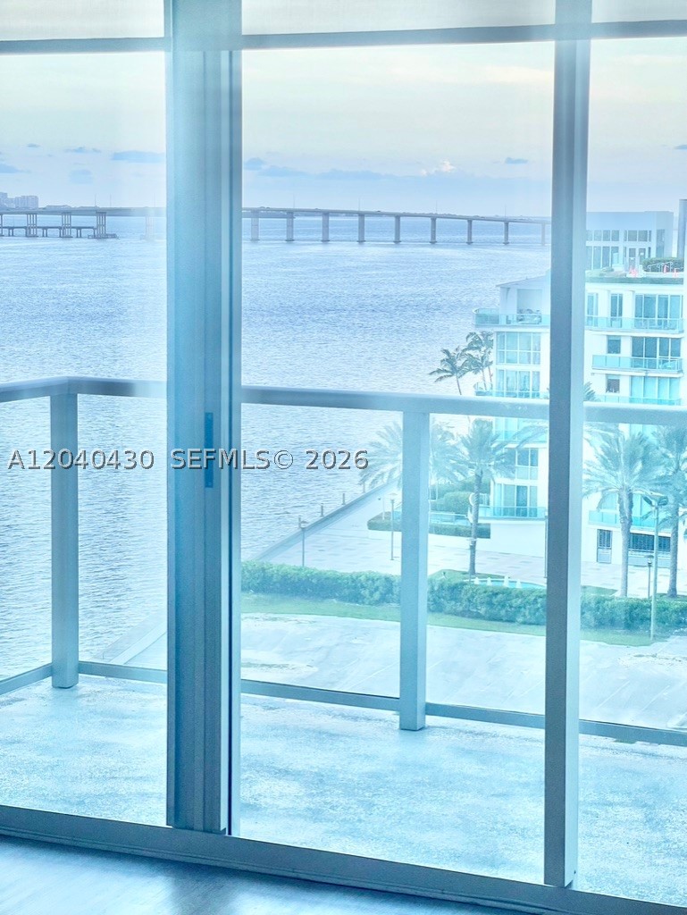 1155 BRICKELL BAY DR #807, Miami FL 33131
