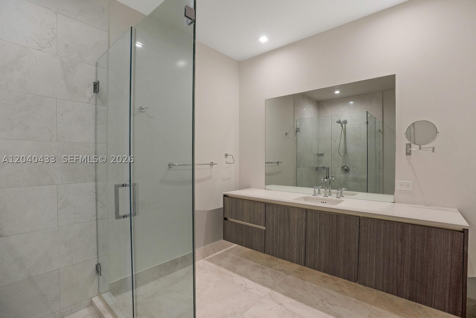 275 Giralda Ave #6C, Coral Gables FL 33134