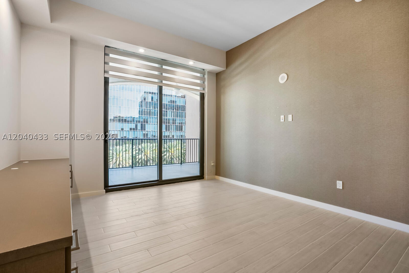 275 Giralda Ave #6C, Coral Gables FL 33134