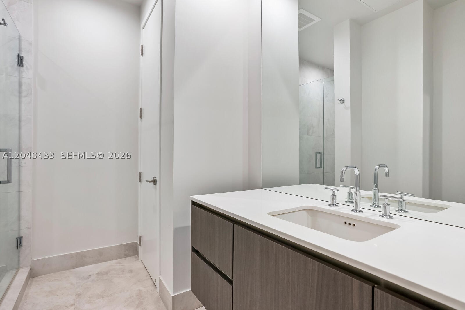 275 Giralda Ave #6C, Coral Gables FL 33134