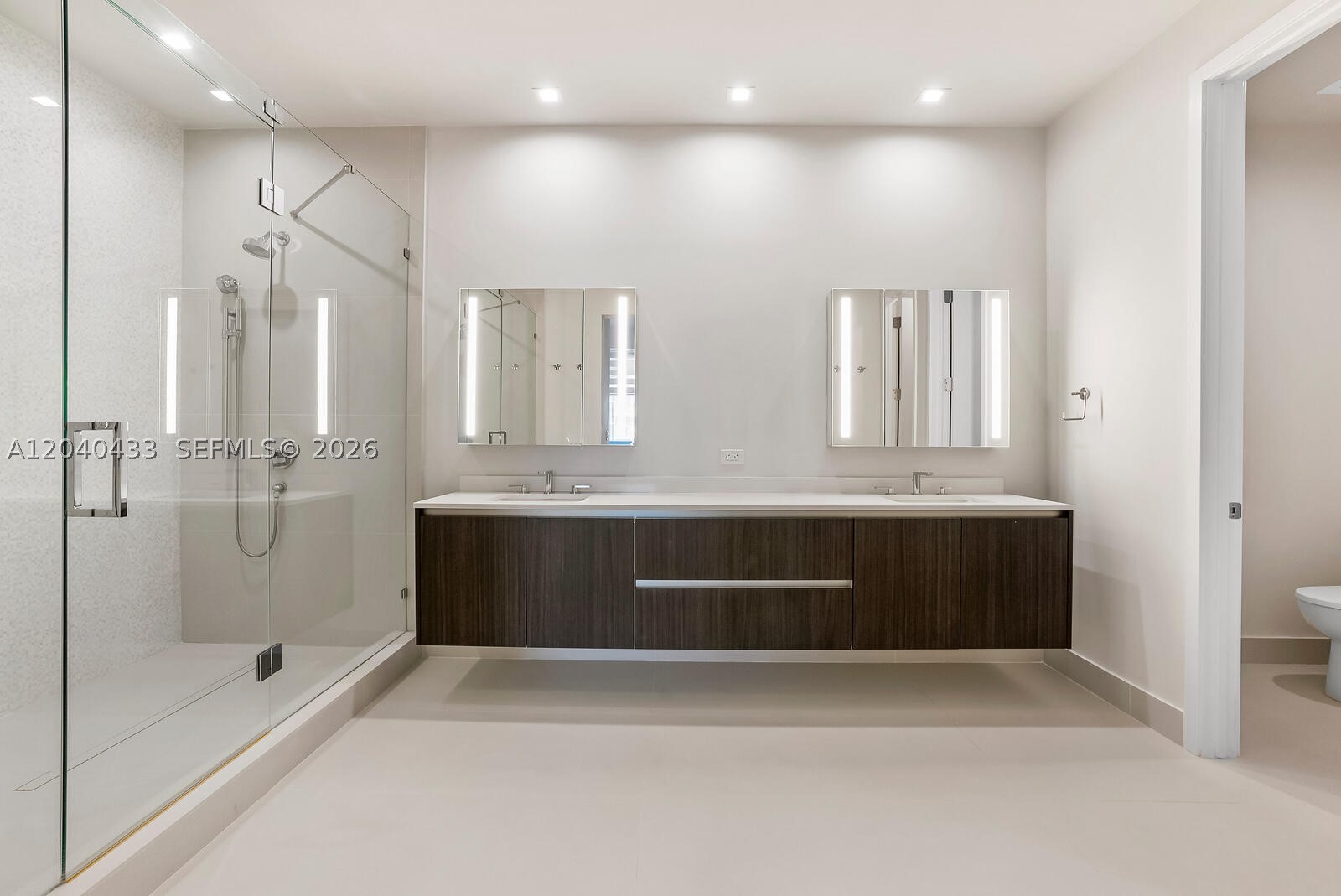275 Giralda Ave #6C, Coral Gables FL 33134