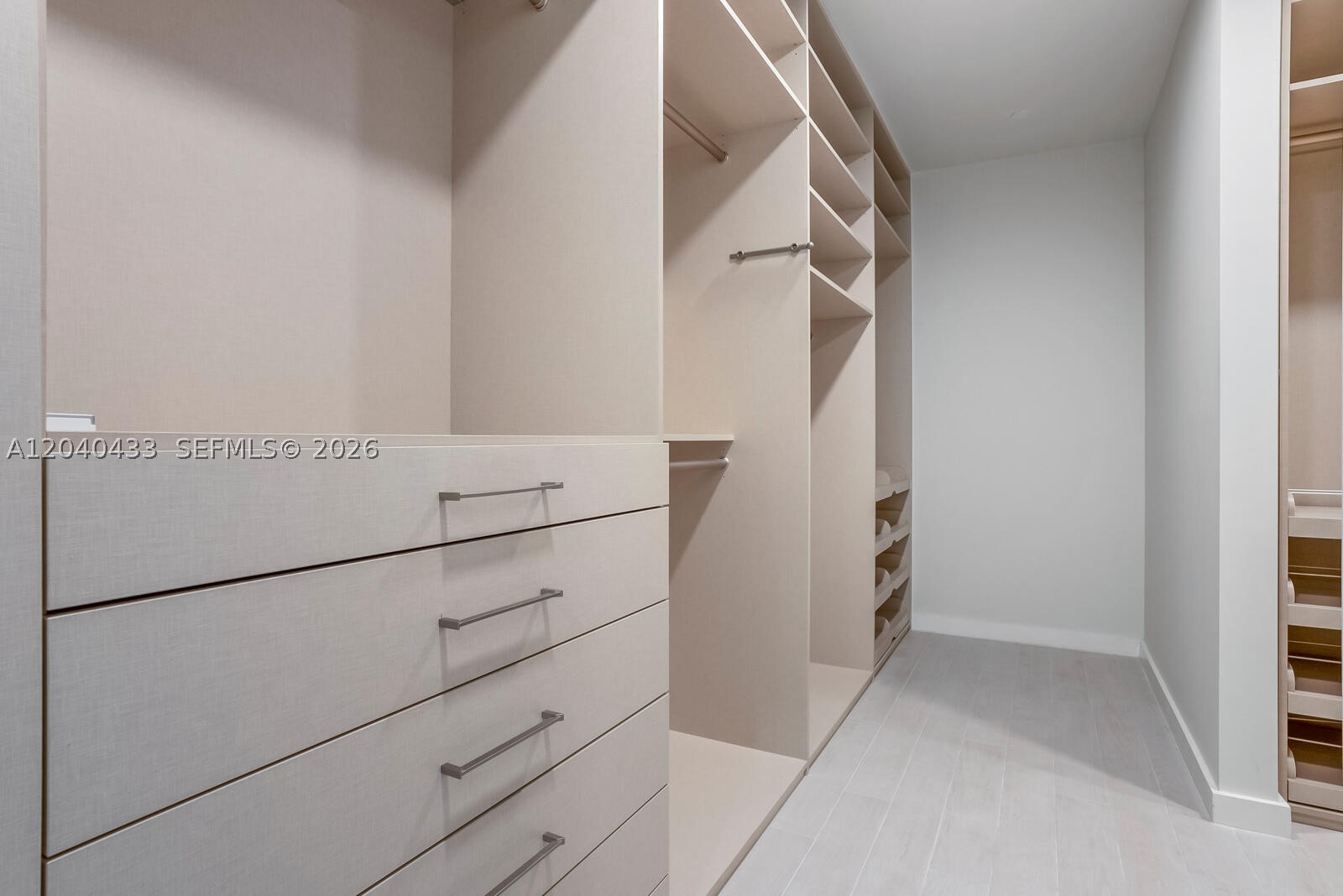 275 Giralda Ave #6C, Coral Gables FL 33134