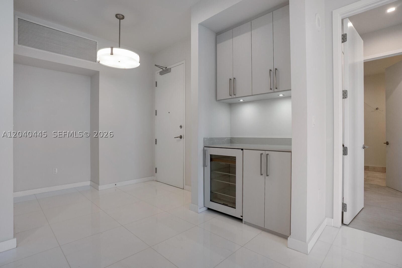 275 Giralda Ave #6C, Coral Gables FL 33134