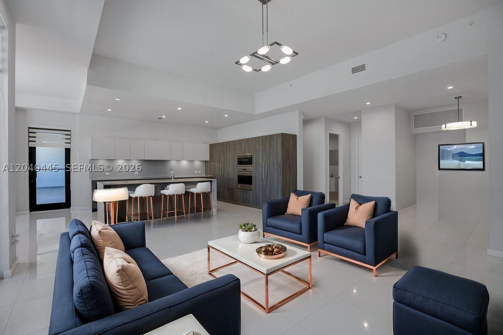 275 Giralda Ave #6C, Coral Gables FL 33134