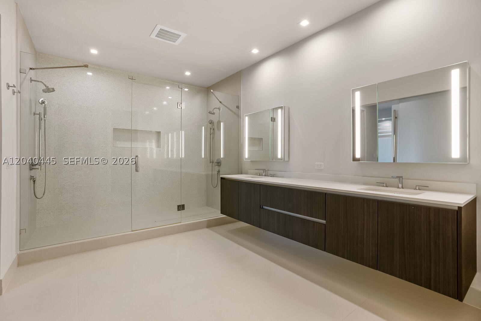 275 Giralda Ave #6C, Coral Gables FL 33134