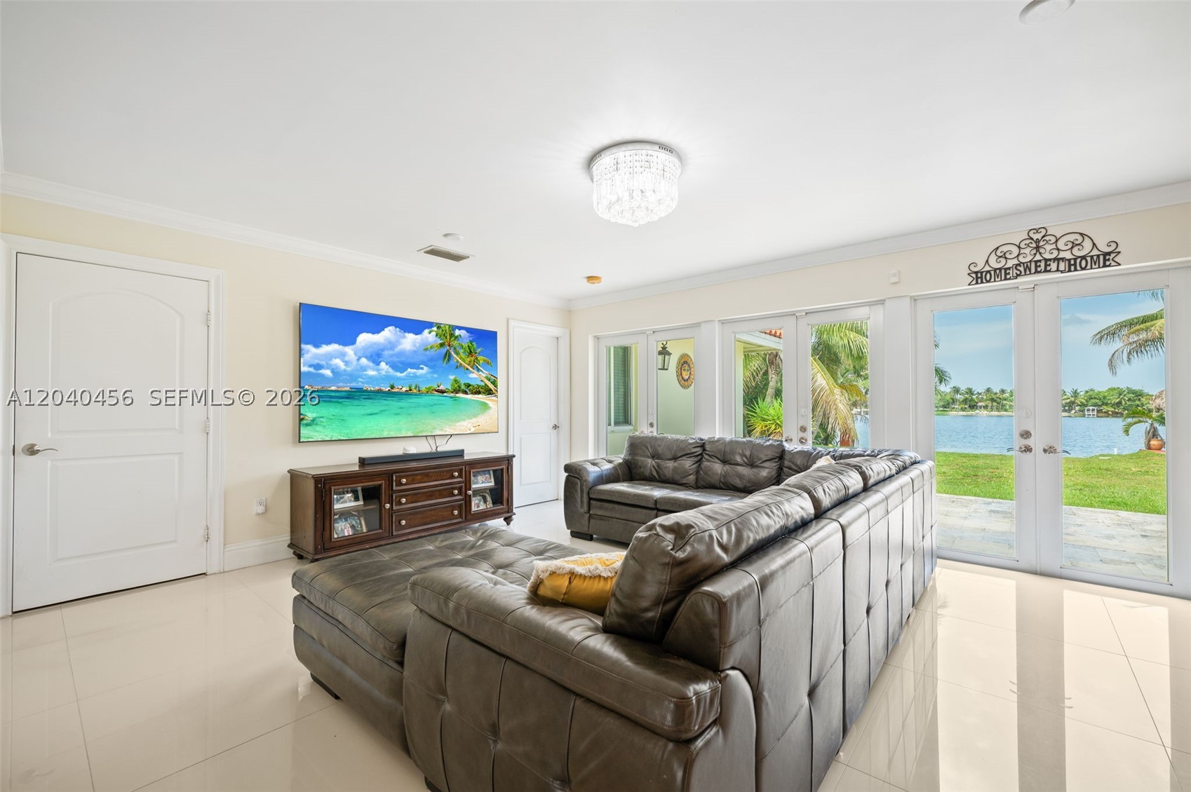 6185 W 10th Ave, Hialeah FL 33012