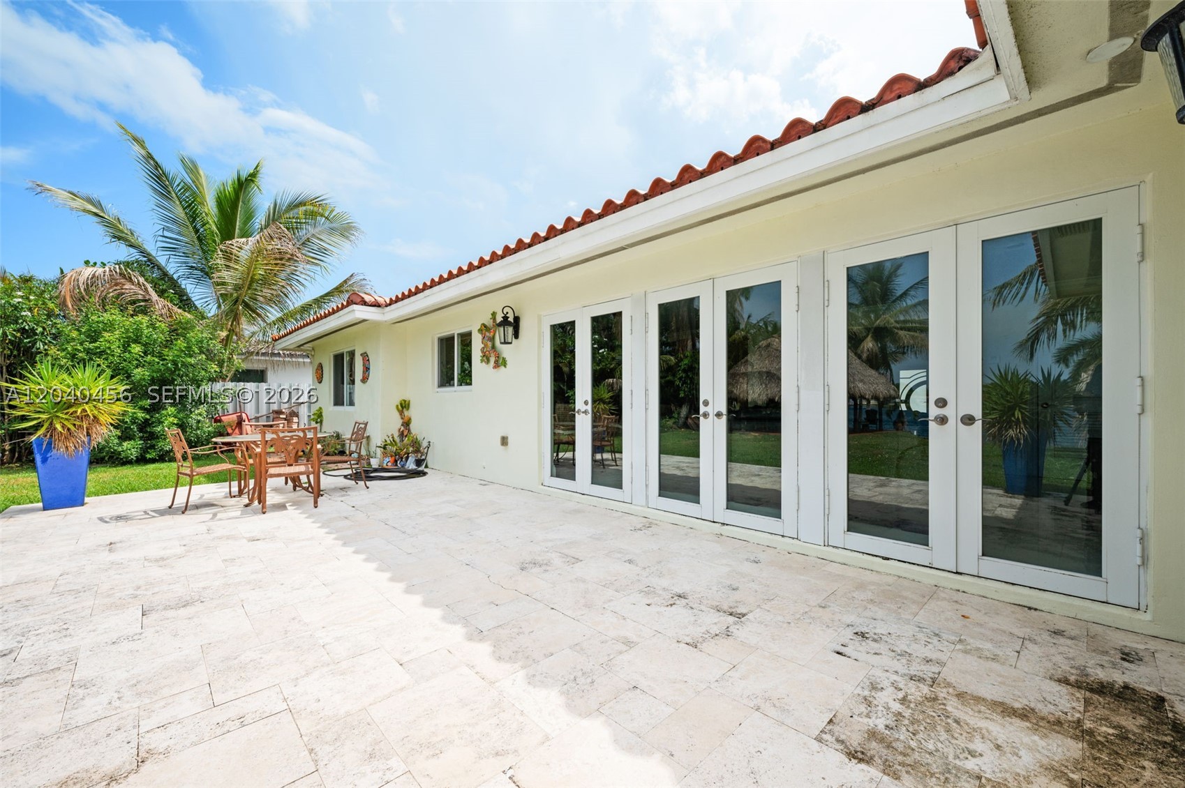6185 W 10th Ave, Hialeah FL 33012