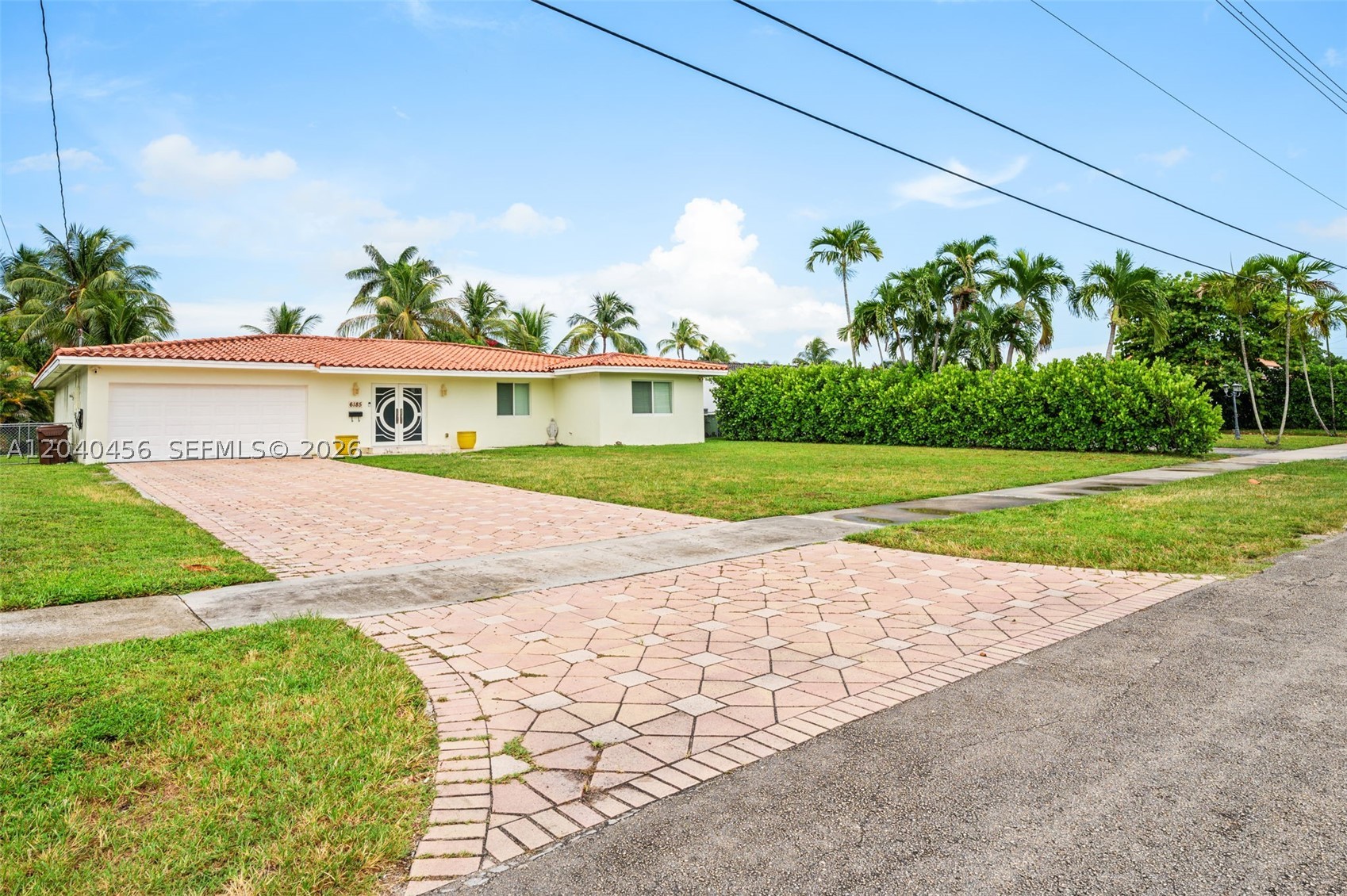6185 W 10th Ave, Hialeah FL 33012