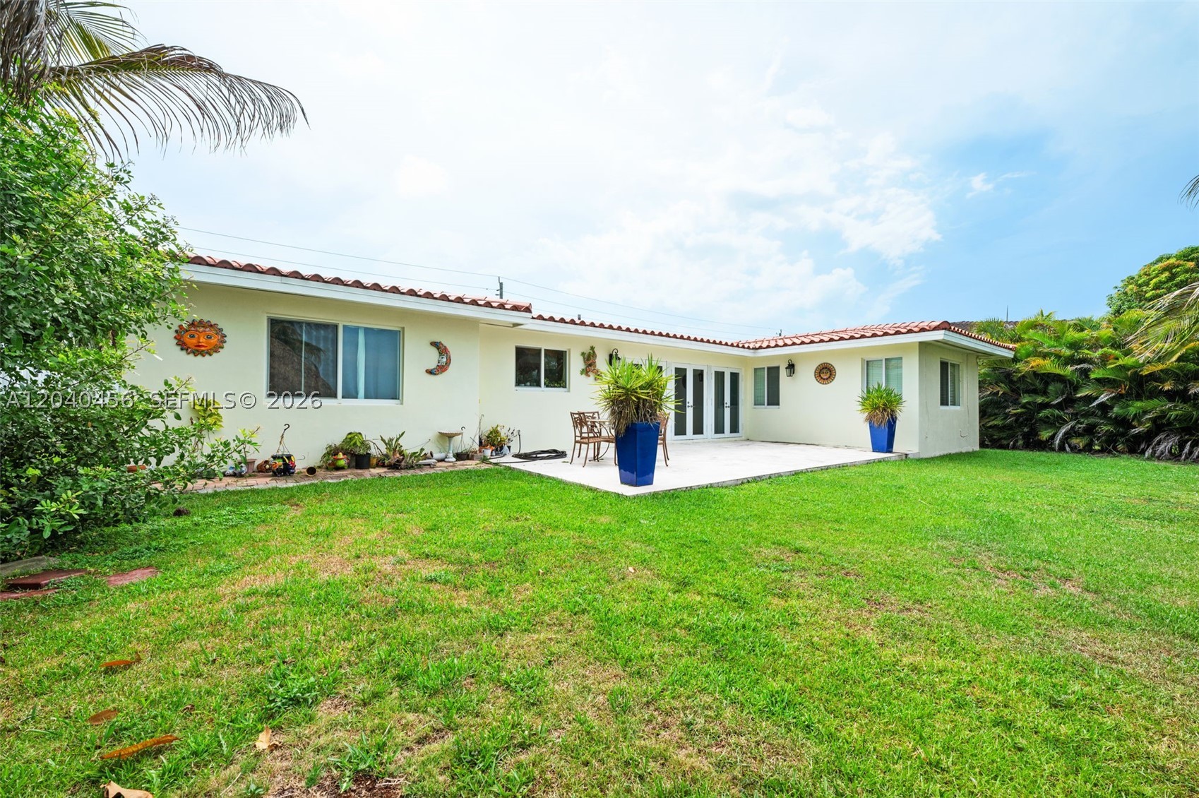 6185 W 10th Ave, Hialeah FL 33012