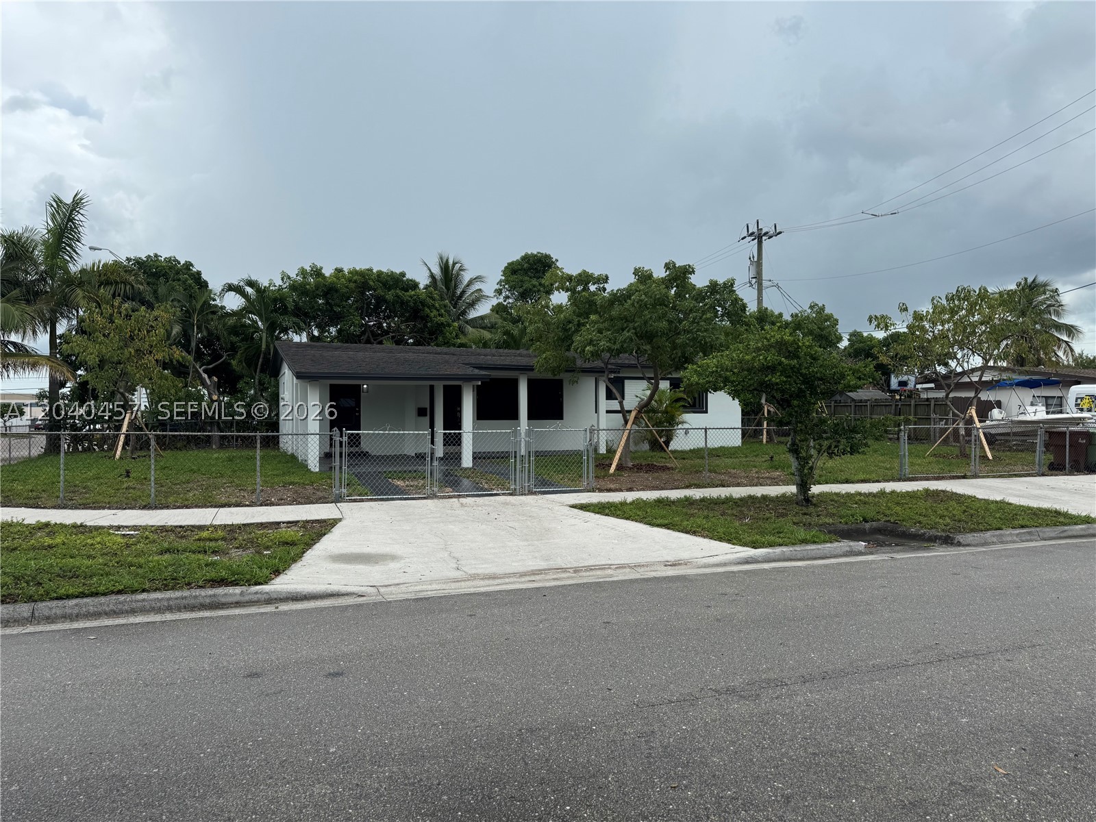 Hialeah FL 33010 - A12040457