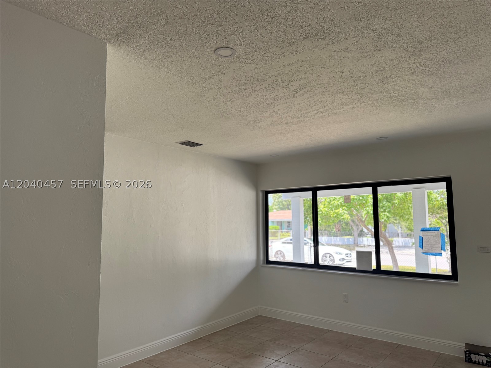 Hialeah FL 33010 - A12040457