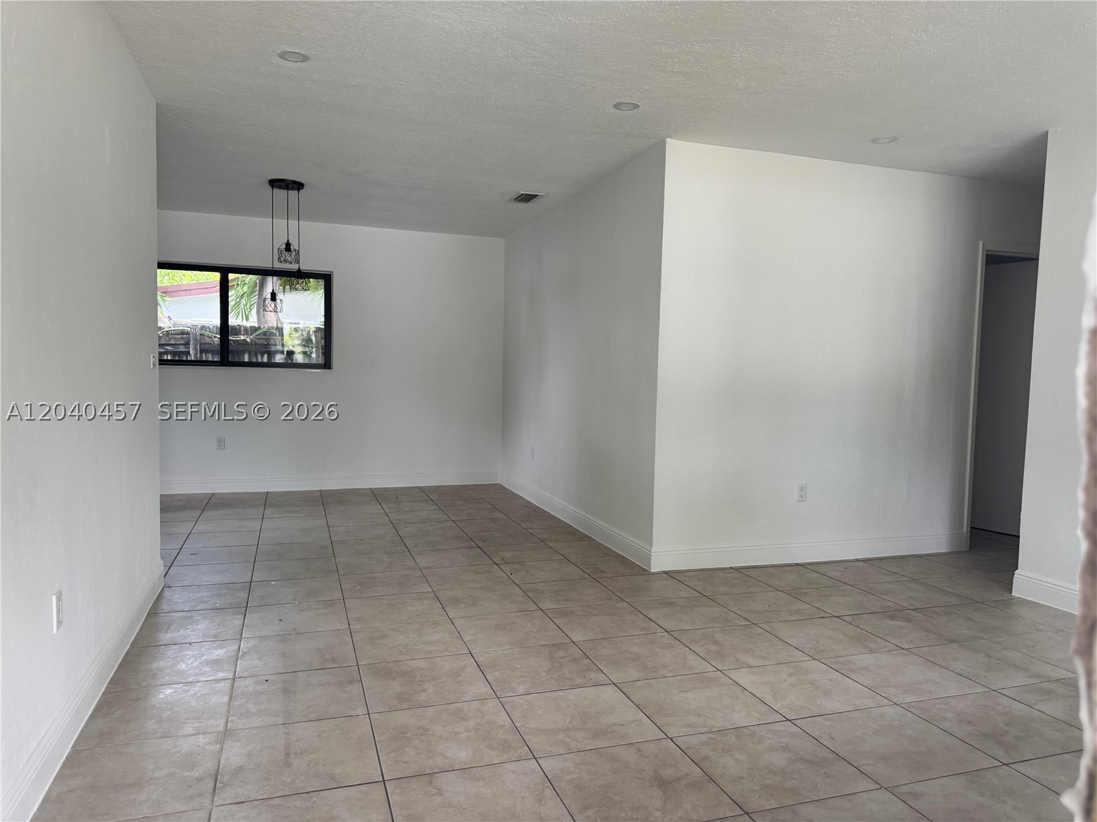 Hialeah FL 33010 - A12040457
