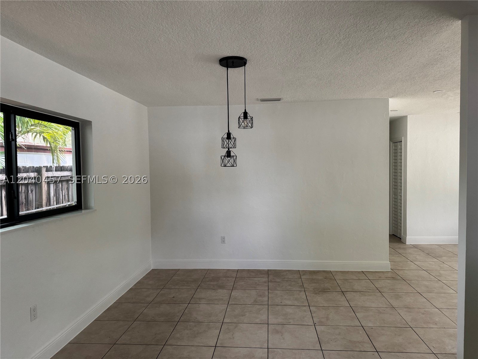 Hialeah FL 33010 - A12040457